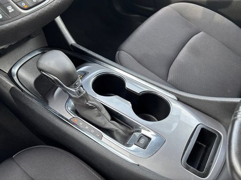 Used 2024 Chevrolet Malibu LT FWD image 31