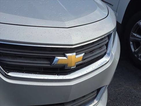 Used 2017 Chevrolet Impala LS FWD image 23