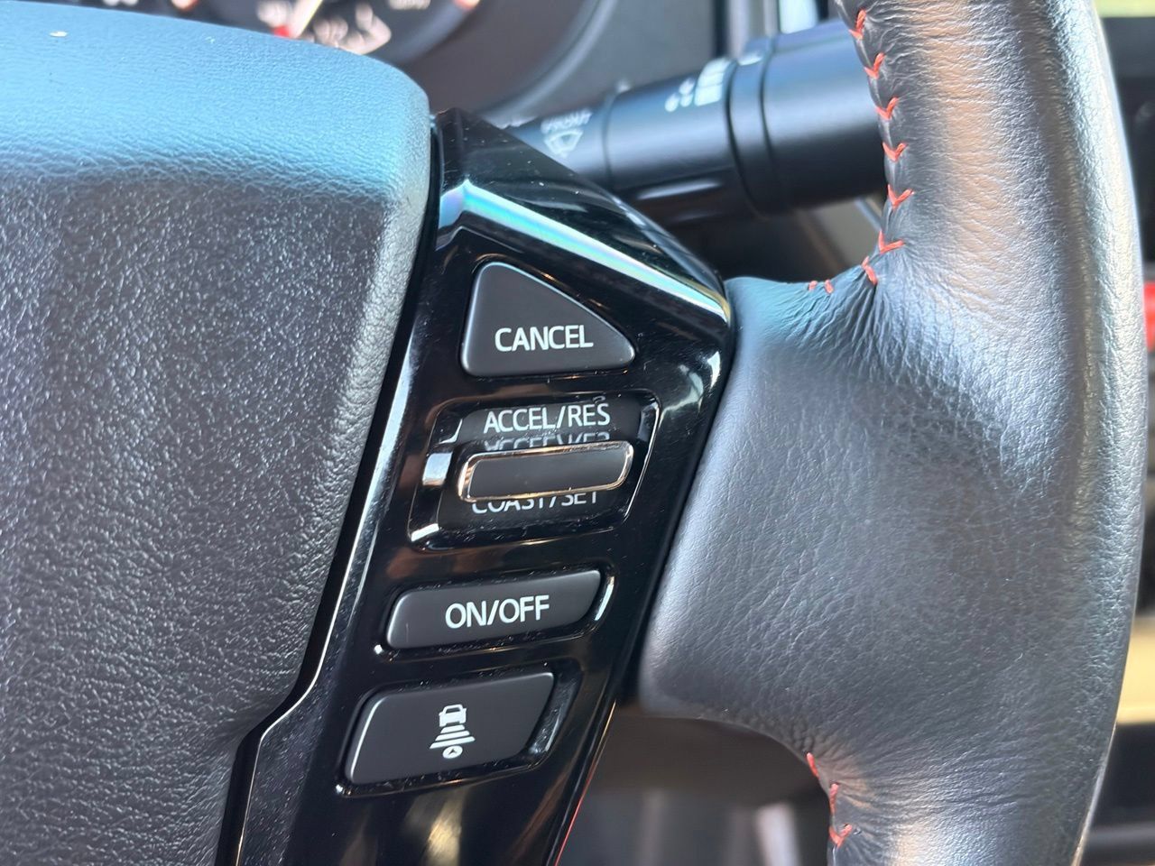 Certified 2025 Nissan Frontier PRO-4X AWD/4WD image 27