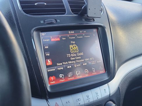 Used 2015 Dodge Journey R/T w/ Flexible Seating Group image 23