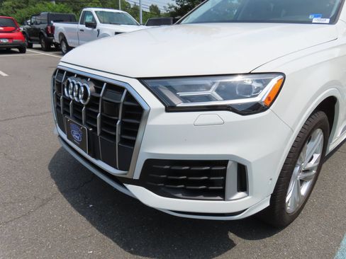 Used 2023 Audi Q7 3.0T Premium Plus AWD/4WD image 9