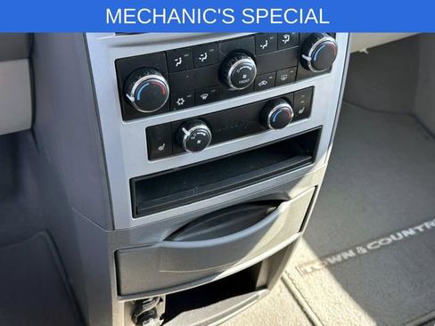 Used 2010 Chrysler Town & Country Touring w/ Heated Seat Group FWD image 25