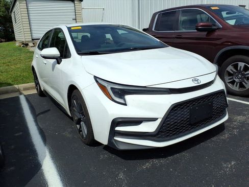 Used 2023 Toyota Corolla SE FWD image 13