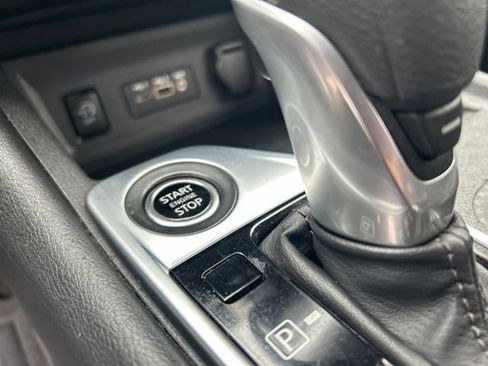 Used 2025 Nissan Sentra SV FWD image 26