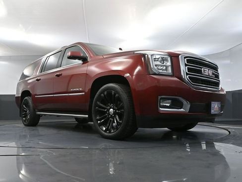 Used 2016 GMC Yukon XL SLT w/ Premium Edition image 62