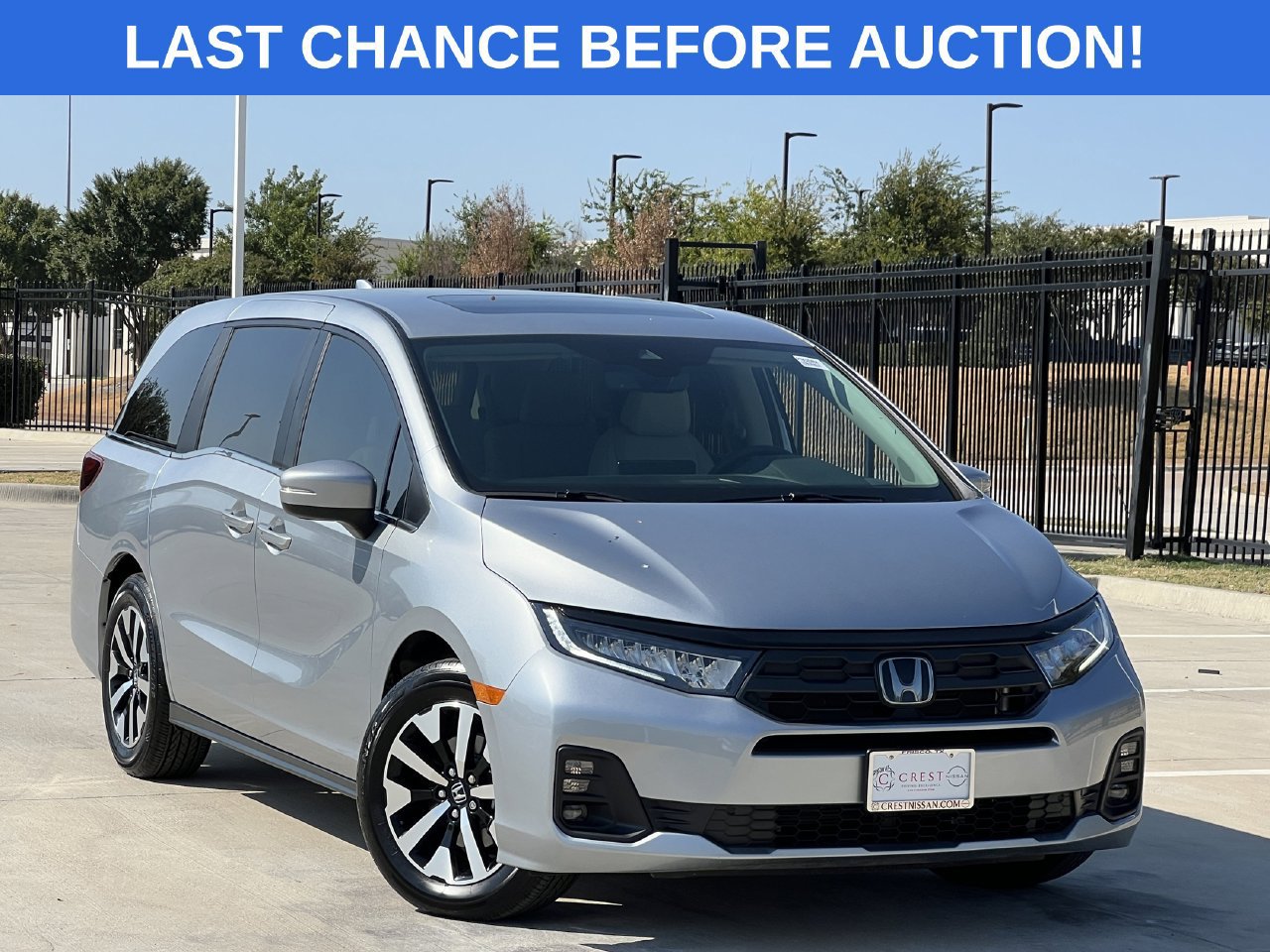 Used 2026 Honda Odyssey EX-L image 2