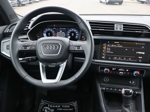 Used 2024 Audi Q3 2.0T Premium Plus w/ Premium Plus Package image 11