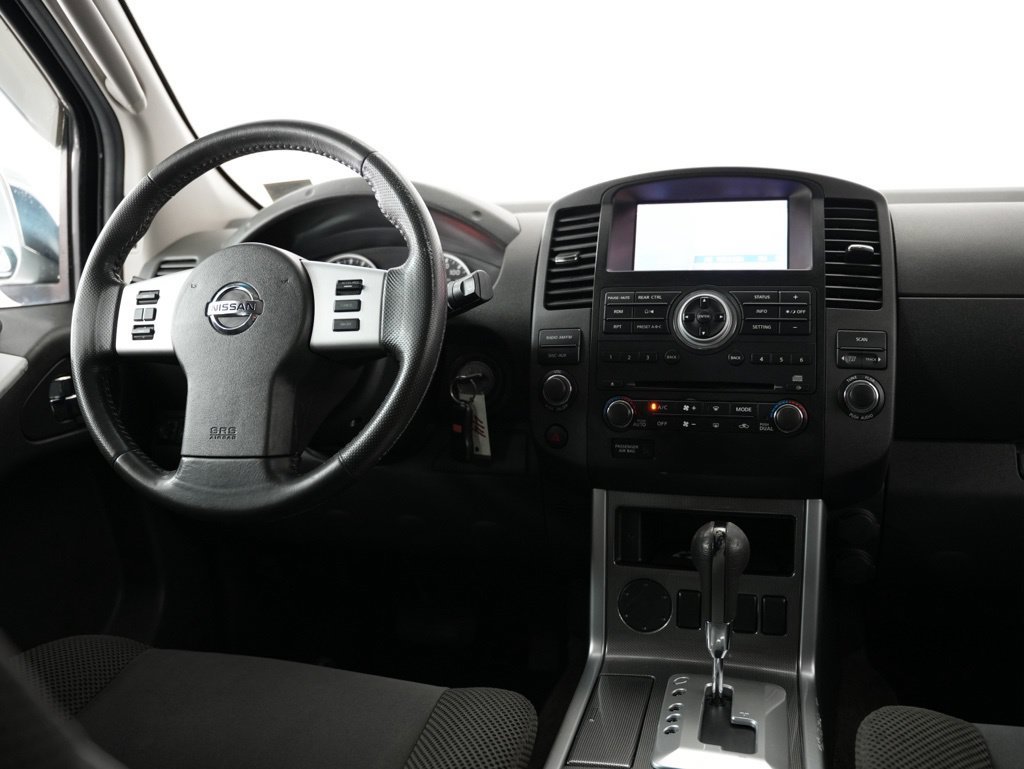 Used 2012 Nissan Pathfinder SV RWD image 10