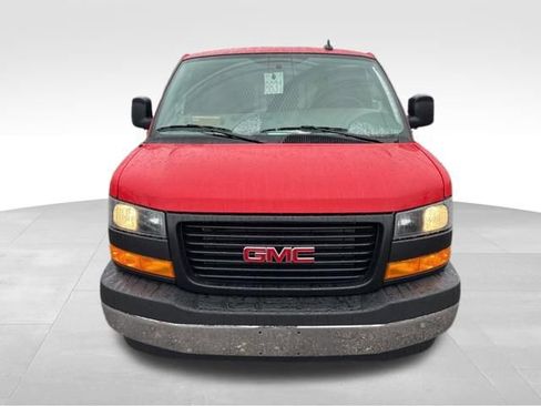 New 2026 GMC Savana 3500 w/ Driver Convenience Package RWD image 2