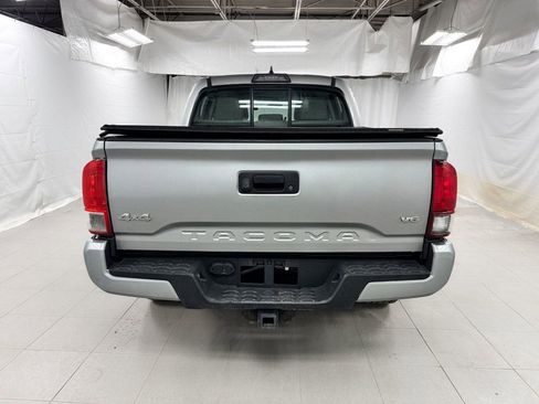 Used 2018 Toyota Tacoma SR w/ SR Convenience Package image 4