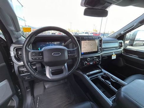 Used 2024 Ford F350 Lariat image 27