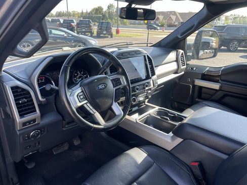Used 2022 Ford F250 Lariat w/ Black Appearance Pkg image 26