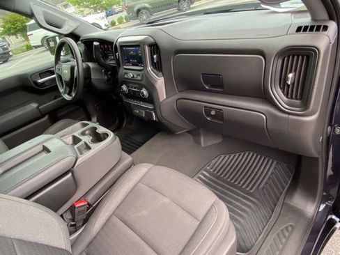 Used 2023 Chevrolet Silverado 1500 Custom AWD/4WD image 24