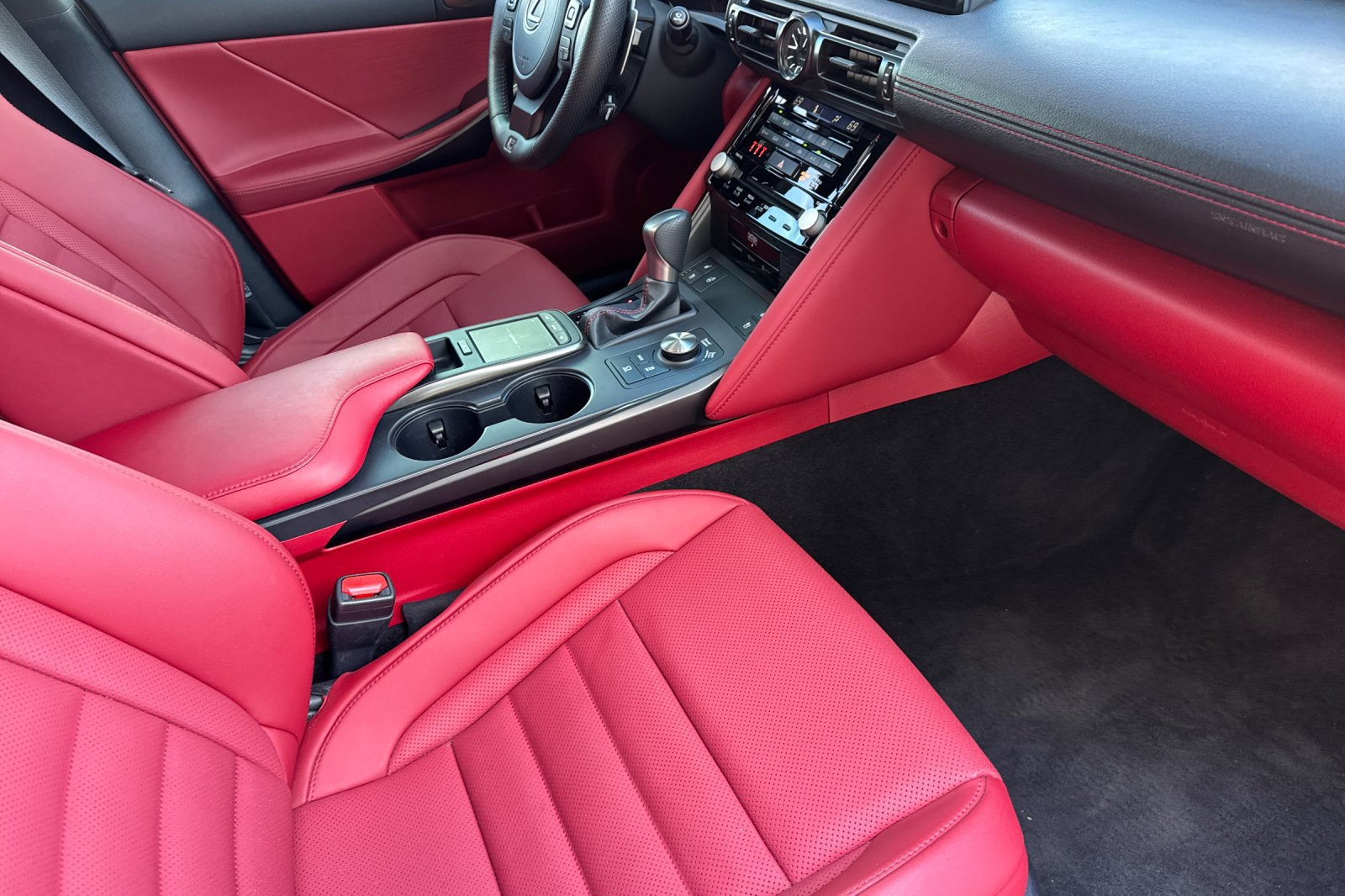 Used 2023 Lexus IS 500 RWD image 15