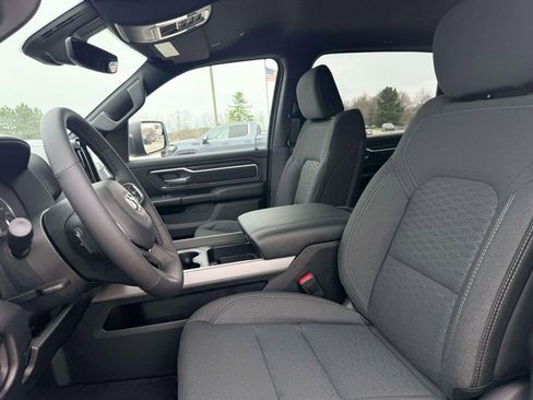 New 2026 RAM 1500 4x4 Crew Cab image 15