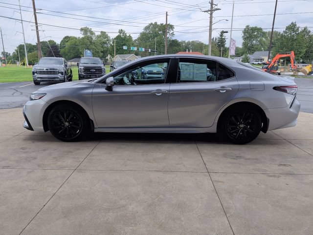 Used 2024 Toyota Camry SE FWD image 4