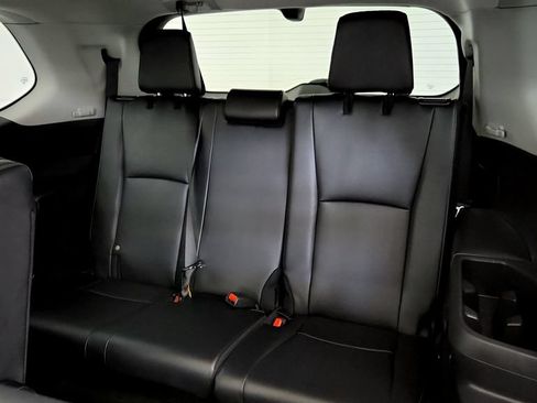 Used 2024 Toyota Grand Highlander AWD image 20