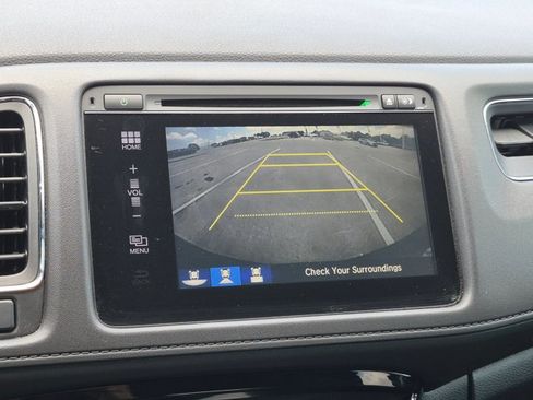 Used 2017 Honda HR-V EX image 13