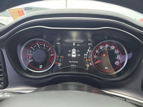 Used 2020 Dodge Challenger SXT image 30