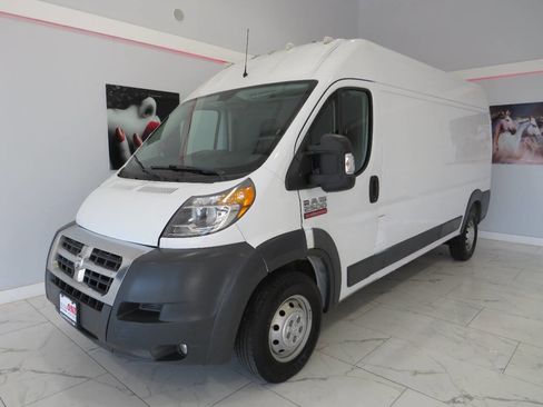 Used 2016 RAM ProMaster 2500 w/ Premium Appearance Group image 11