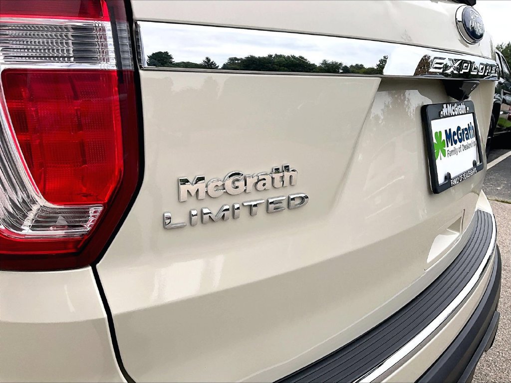 Used 2018 Ford Explorer Limited AWD/4WD image 28