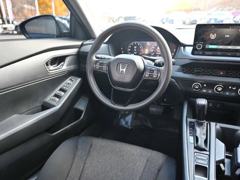 Used 2024 Honda Accord LX image 9