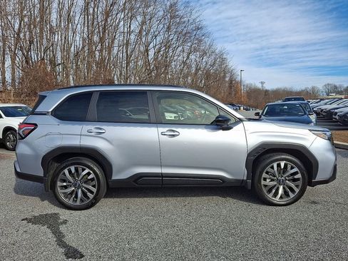 Certified 2025 Subaru Forester Touring AWD/4WD image 8