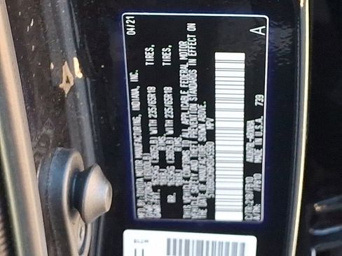 Used 2021 Toyota Highlander LE image 29