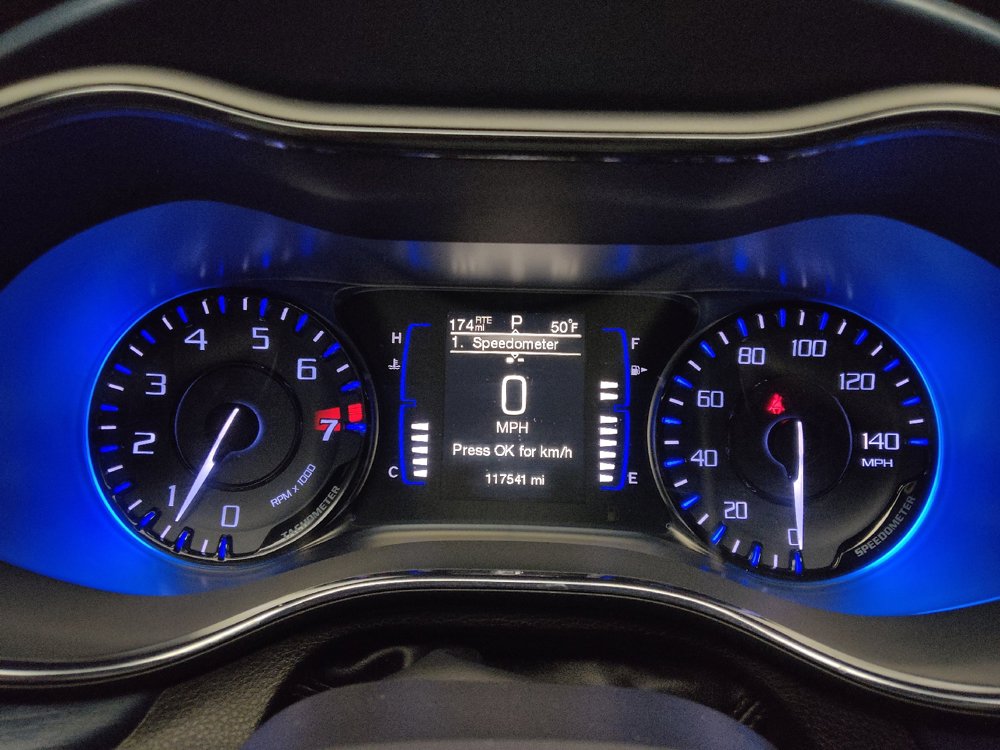 Used 2015 Chrysler 200 S FWD image 23