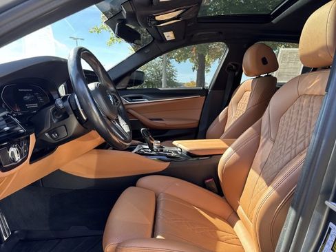 Certified 2022 BMW 540i xDrive w/ M Sport Package image 10