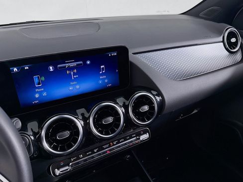 Certified 2026 Mercedes-Benz GLA 250 image 21