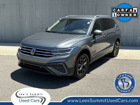 Used 2024 Volkswagen Tiguan SE AWD/4WD image 1