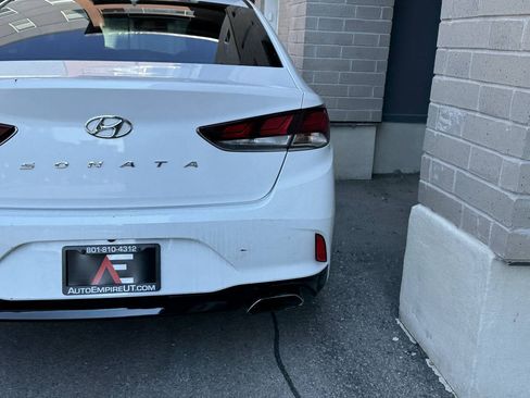 Used 2018 Hyundai Sonata SE w/ Cargo Package FWD image 6