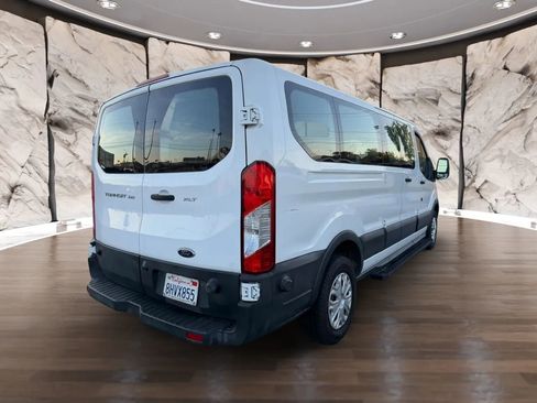 Used 2017 Ford Transit 350 XLT image 6
