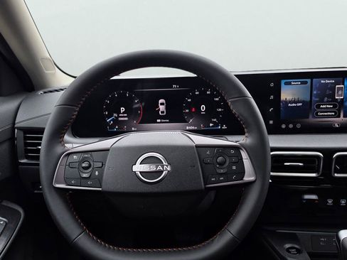 New 2026 Nissan Sentra SR w/ Floor Mat Package FWD image 14