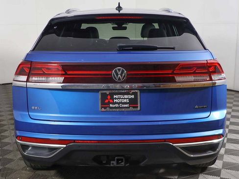 Used 2024 Volkswagen Atlas Cross Sport SEL AWD/4WD image 14