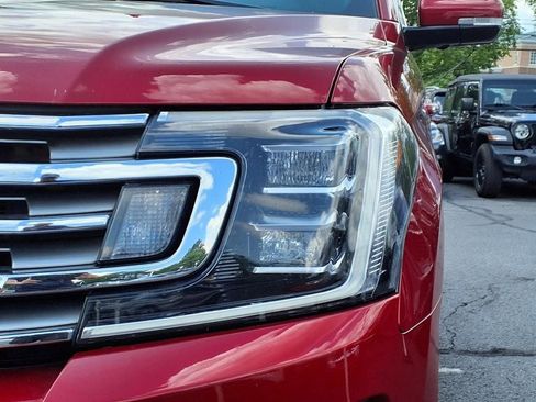 Used 2021 Ford Expedition Limited image 25
