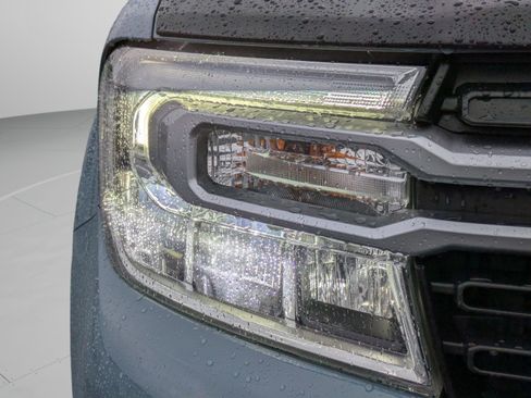 Used 2022 Ford Maverick Lariat w/ Lariat Luxury Package image 10