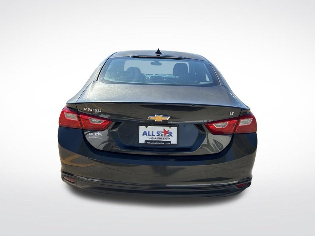 Used 2018 Chevrolet Malibu LT FWD image 8