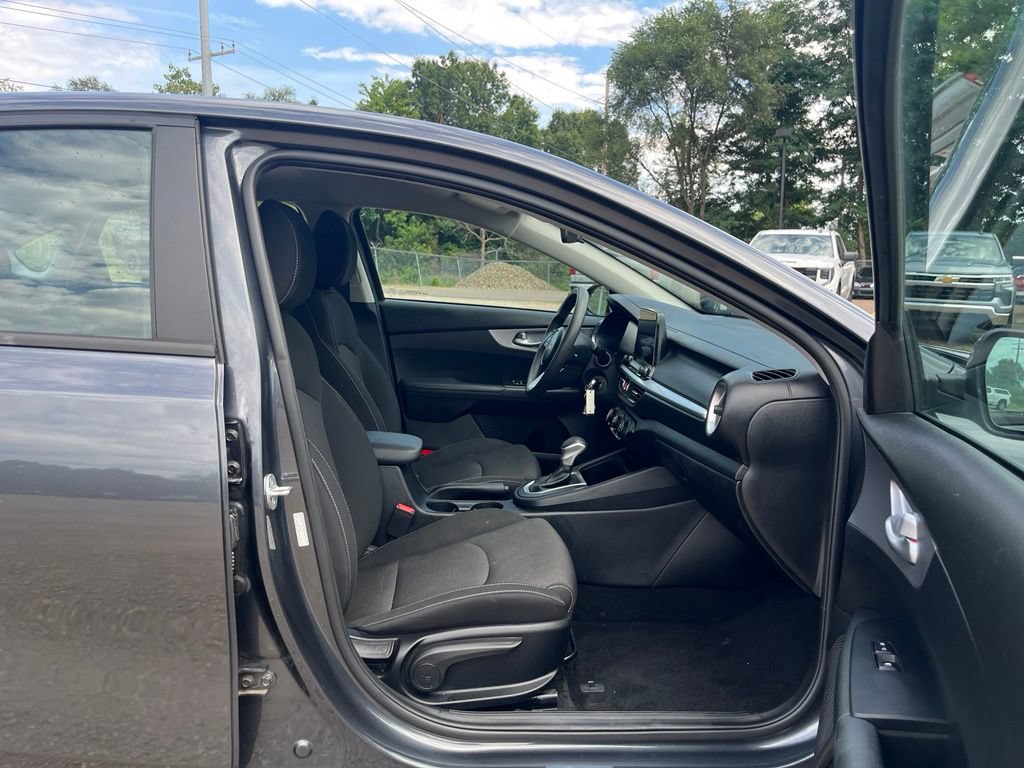 Used 2023 Kia Forte Sedan FWD image 33