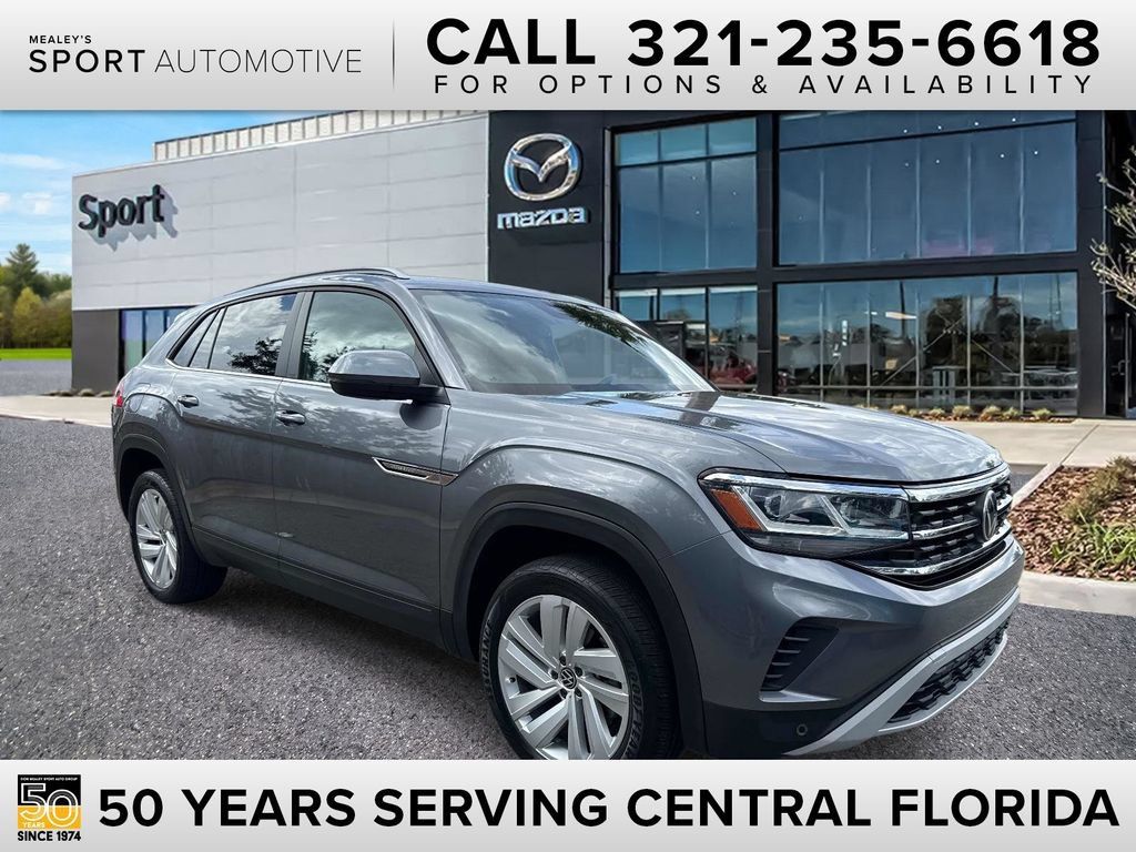 Used 2022 Volkswagen Atlas Cross Sport SE FWD image 1