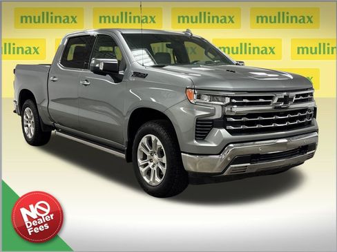 Used 2025 Chevrolet Silverado 1500 LTZ AWD/4WD image 1