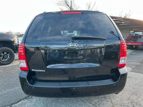 Used 2012 Kia Sedona LX FWD image 7