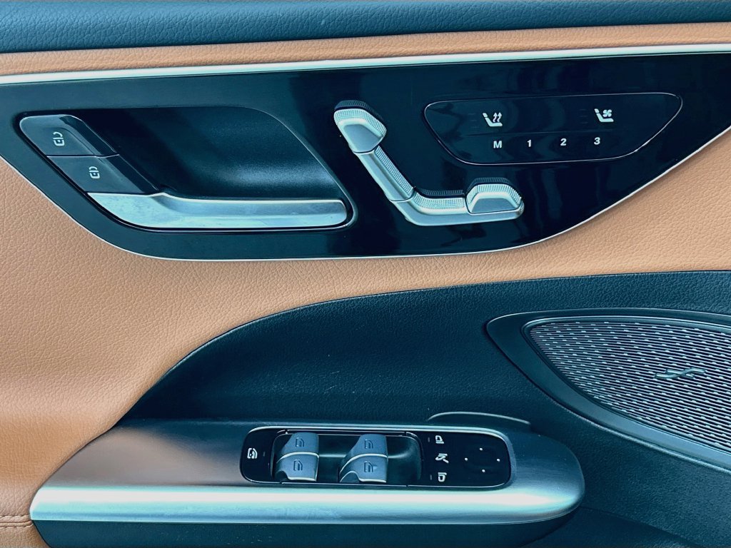 Certified 2026 Mercedes-Benz C 300 Sedan image 21