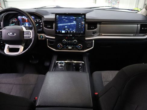 Certified 2022 Ford Expedition XLT image 28