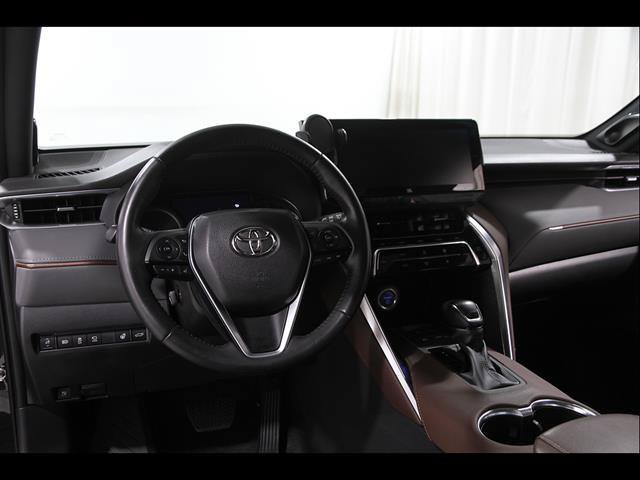 Used 2022 Toyota Venza Limited AWD/4WD image 6