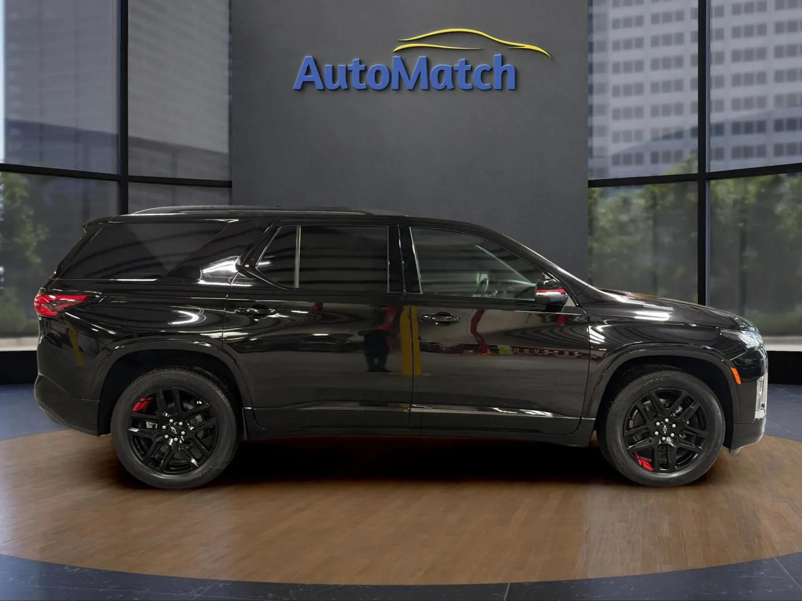 Used 2023 Chevrolet Traverse Premier w/ Redline Edition FWD image 13