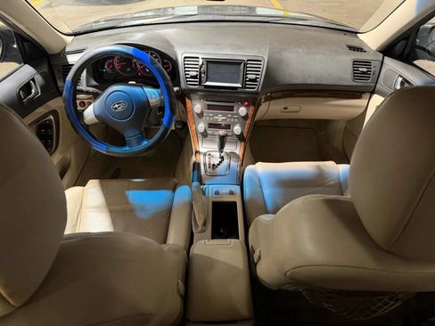 Used 2008 Subaru Outback 2.5i Limited AWD/4WD image 8