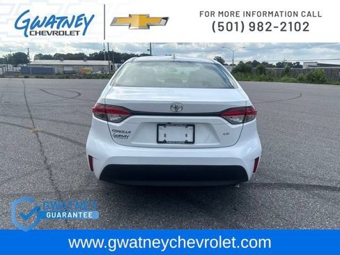 Used 2024 Toyota Corolla LE FWD image 6