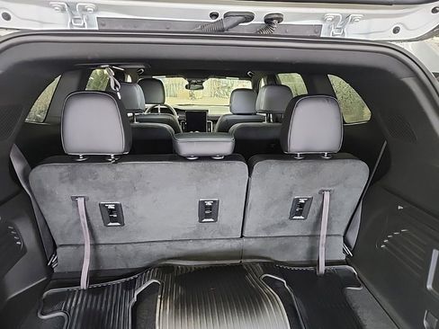 Used 2025 GMC Acadia AT4 w/ LPO, Floor Liner Package AWD/4WD image 15